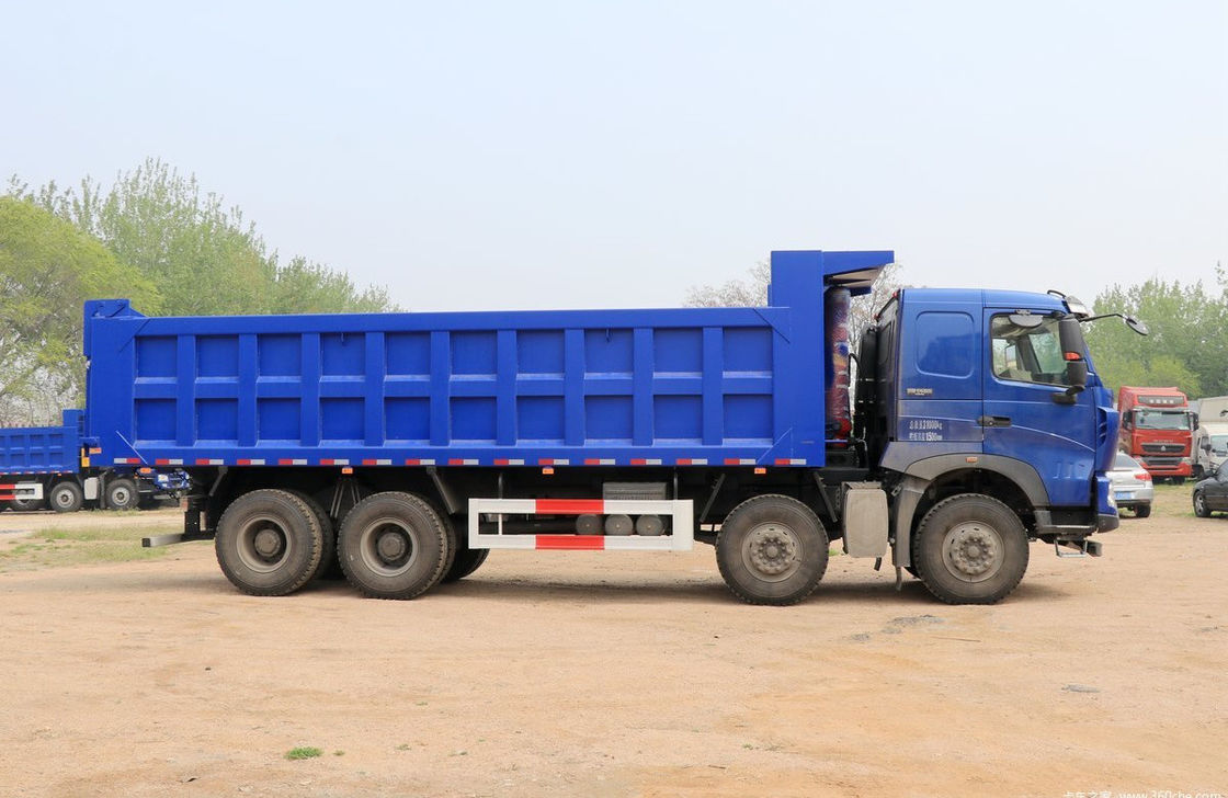 Used HOWO 440hp 8X4 Dump Truck with 30 Tons Load Capacity and 7.6x2.35x1.5m Cargo Tank