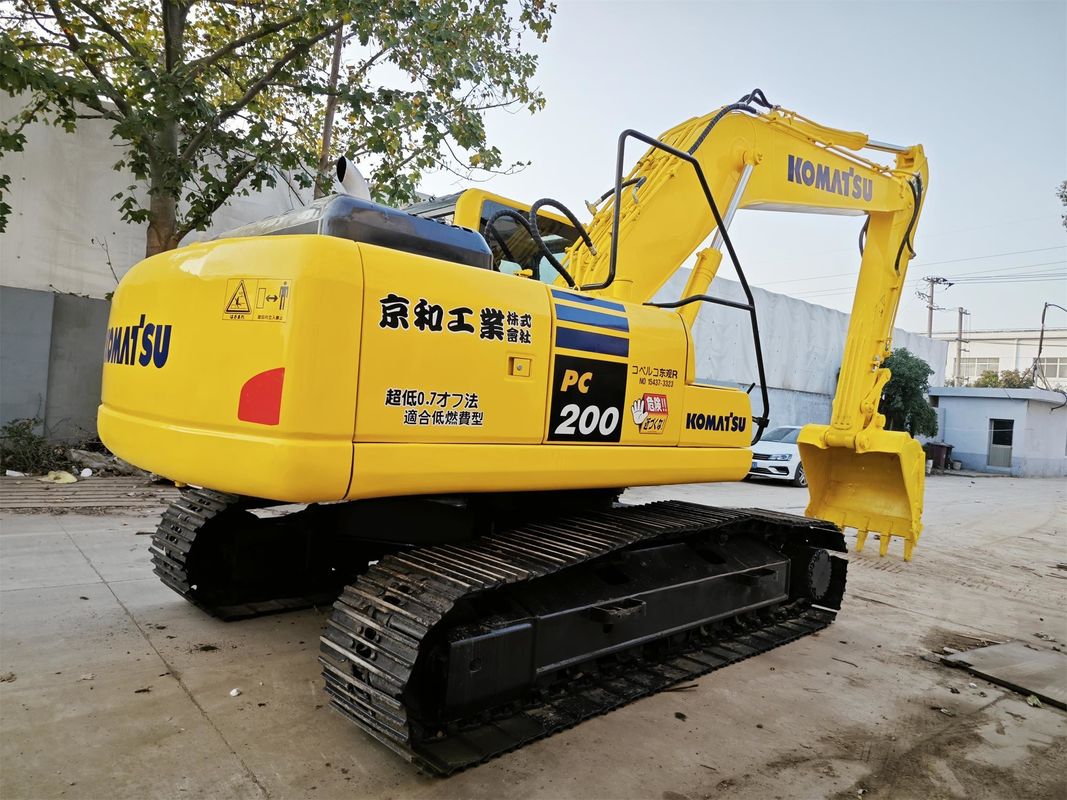 Sell Used Komatsu PC220-8 Excavator with Original Hydraulic Valve and 1.0-1.5 Bucket