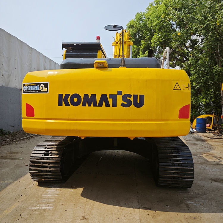 Used Small Komatsu Excavator with Original Engine and 0.3m3 Bucket Capacity in Dubai