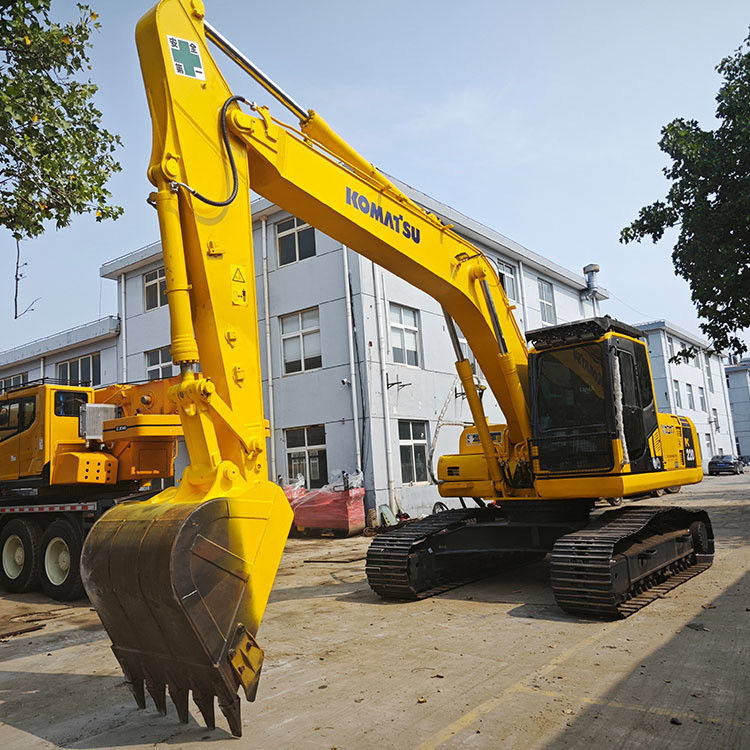 Used Small Komatsu Excavator with Original Engine and 0.3m3 Bucket Capacity in Dubai