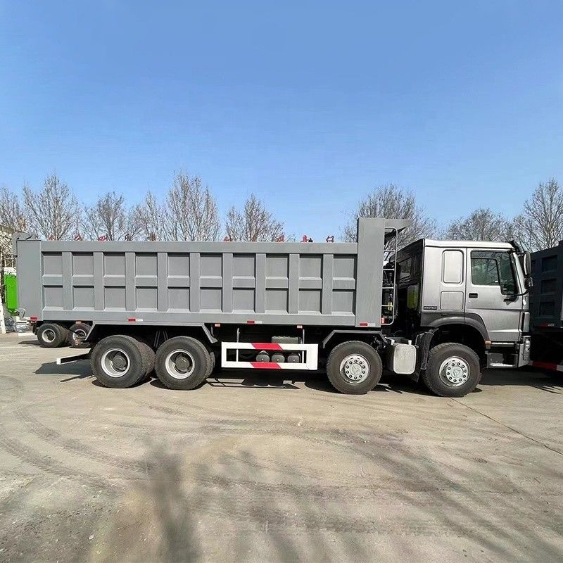 10 Forward Shift 2023 Sinotruk Howo 8x4 Tipper Truck Dump Truck with Heavy Duty Engine