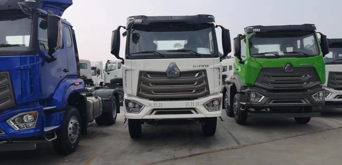 Powerful Cummins 400hp Left Hand Drive 10 Tyres 6x4 Sinotruk Hohan Head Tractor Truck