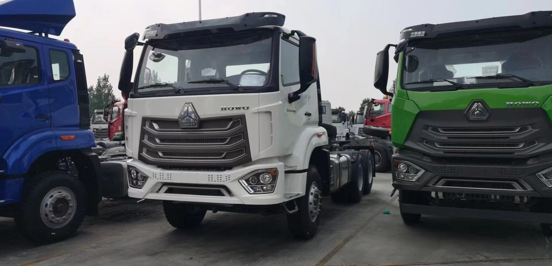 Powerful Cummins 400hp Left Hand Drive 10 Tyres 6x4 Sinotruk Hohan Head Tractor Truck