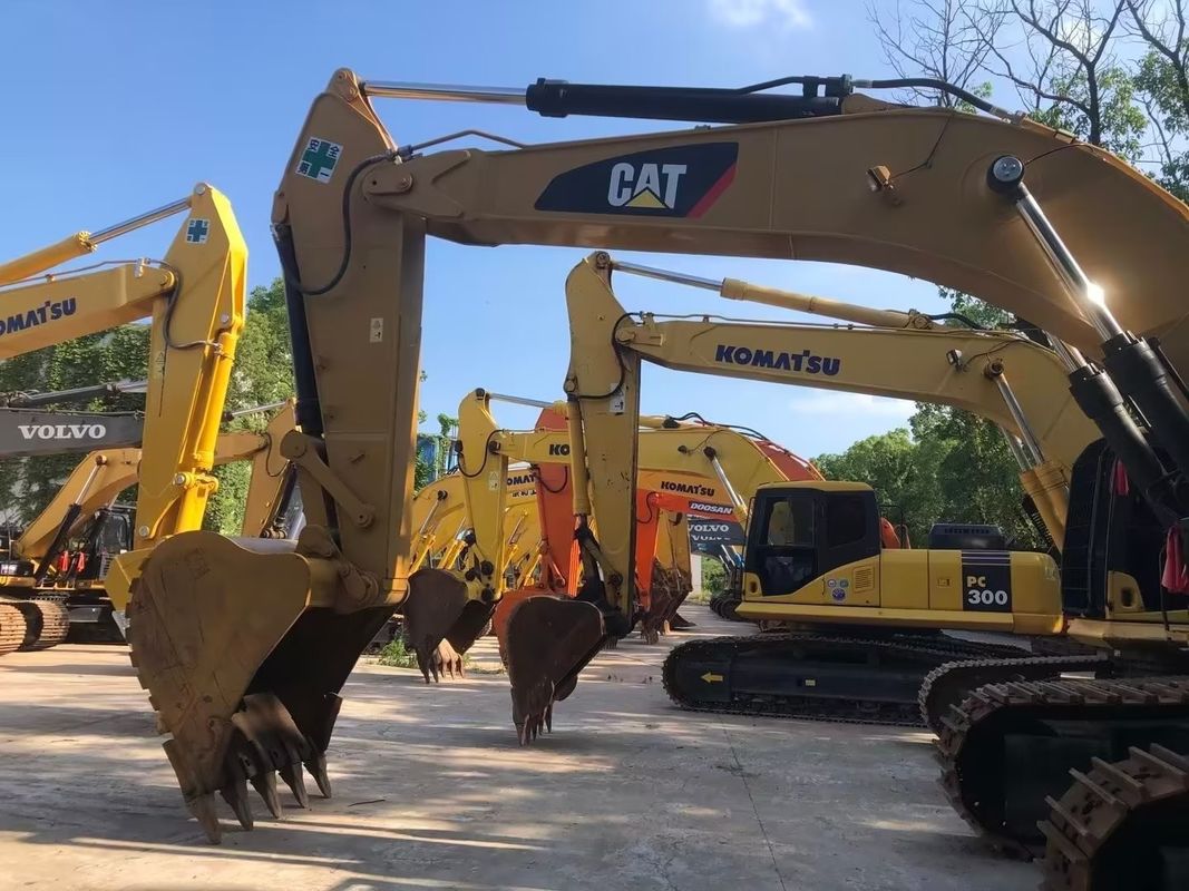 CAT 336D Excavator with Kawasaki Hydraulic Valve and 4001-6000 Working Hours at in Shanghai