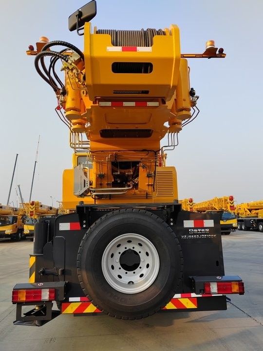 25 Ton Used Mobile Crane QY25K5A Truck with Crane at Maximum Operating Speed 75km/h