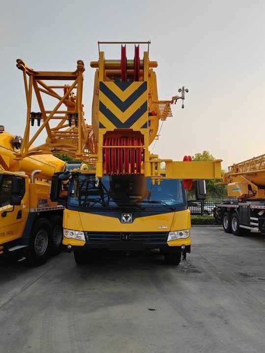 25 Ton Used Mobile Crane QY25K5A Truck with Crane at Maximum Operating Speed 75km/h