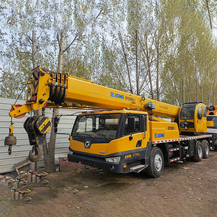 Hydraulic Mobile Crane 100 Ton 25 Ton Truck Crane QY25K5D with 2001-4000 Working Hours