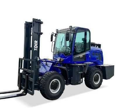 3000kg Load Capacity Used TDER 4WD All Terrain Forklift with Isuzu or Cummins EPA Engine