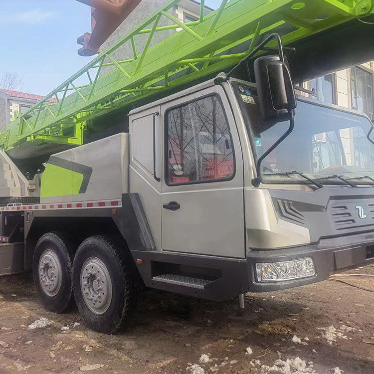 Sale Used Truck Cranes Zoomlion ZTC700V with 70 Ton Max. Lifting Load from Other Engine