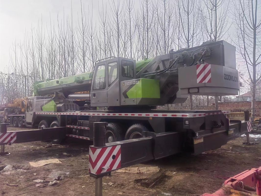 Sale Used Truck Cranes Zoomlion ZTC700V with 70 Ton Max. Lifting Load from Other Engine