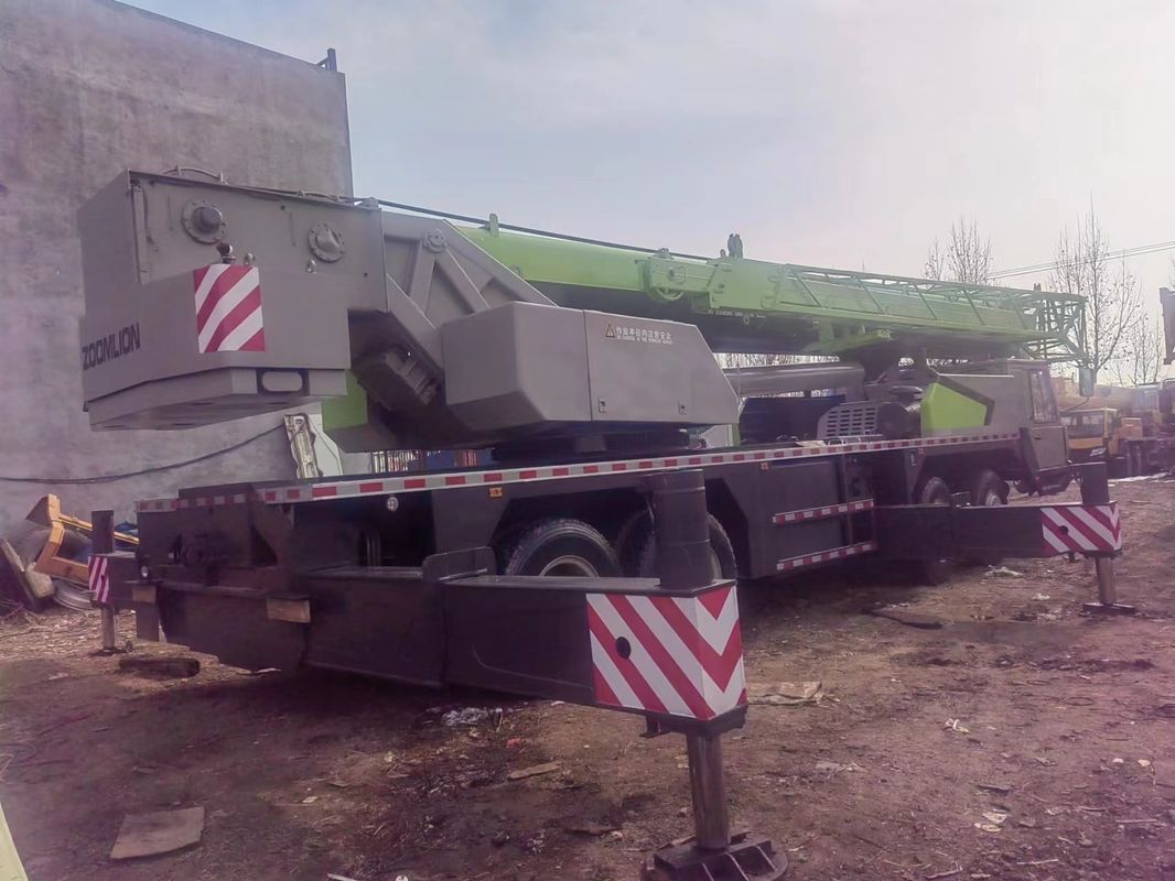 Sale Used Truck Cranes Zoomlion ZTC700V with 70 Ton Max. Lifting Load from Other Engine