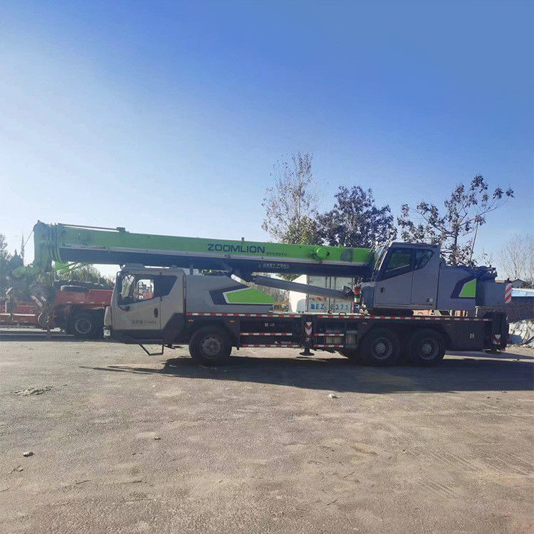 Zoomlion 25 Ton Crane the Perfect Combination of Power and Precision for Construction Wor