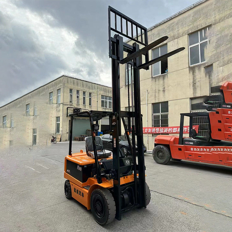 Forklift Electric 4x4 2 Ton Used with Non-slip Off-road Tire and Fork Length 1070mm
