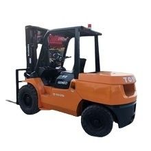 Non-slip Off-road Tires 2 Ton Electric Forklift for Heavy Duty Loading and Unloading