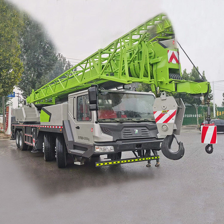 Used Zoomlion Crane Truck 55 Ton Telescopic Hydraulic Cranes with 8-Cylinder Diesel Engine