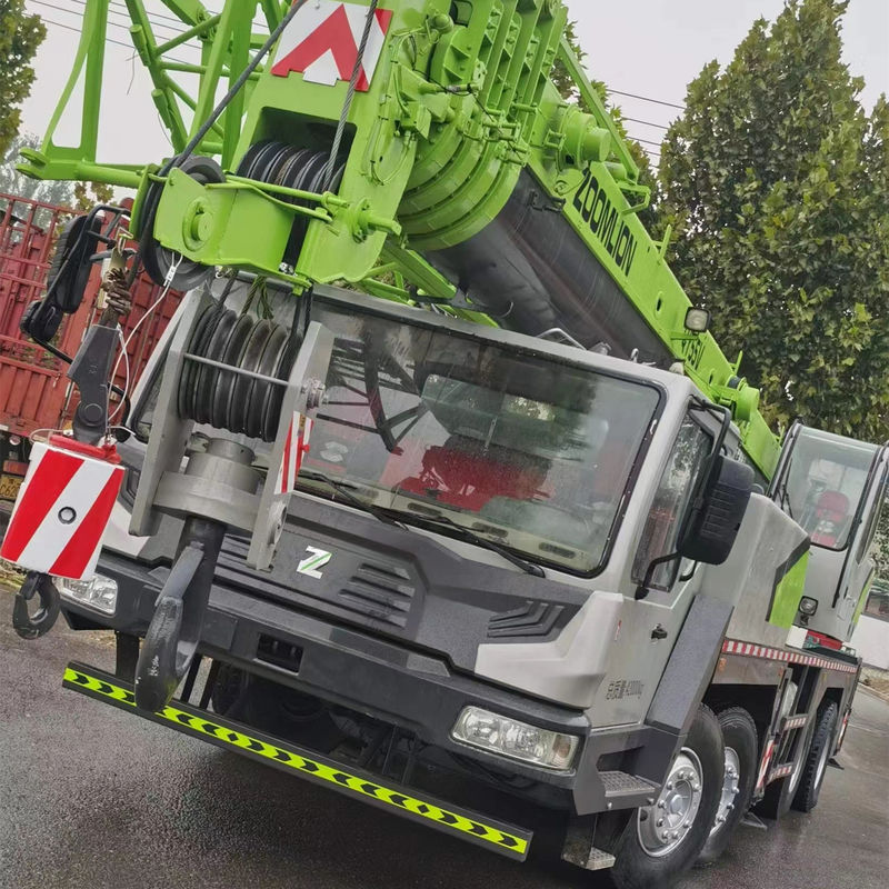 Used Zoomlion Crane Truck 55 Ton Telescopic Hydraulic Cranes with 8-Cylinder Diesel Engine