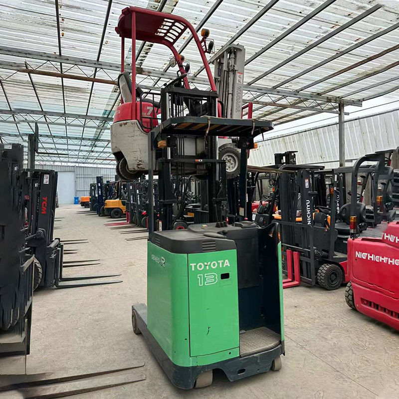 Sell 105 Ton Electric Diesel Forklift with Non-slip Off-road Tire and 150m Fork Width