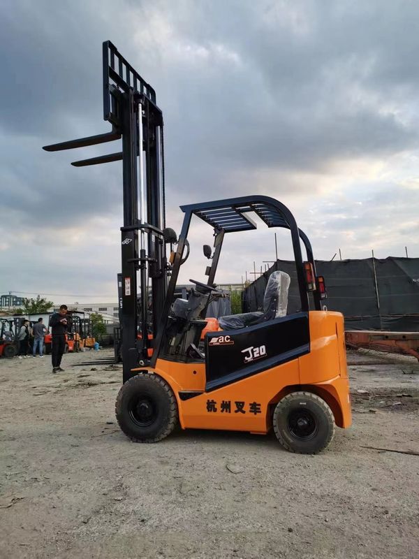 3000kg Rated Weight Lifting Height Diesel Forklifts for Building Material Shops Sale