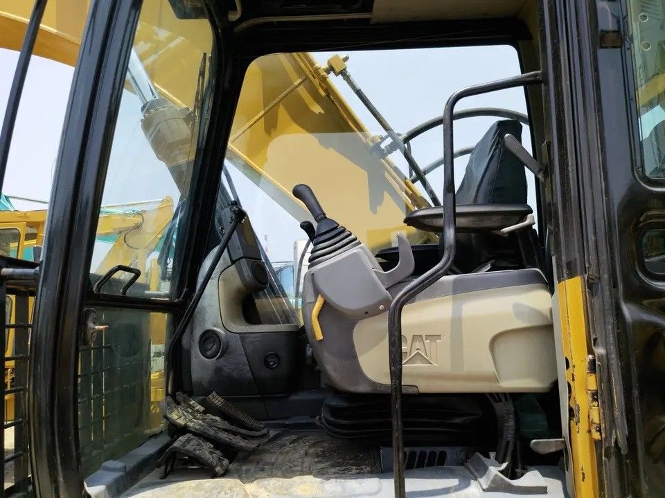 2021 Used Caterpillar Excavator CAT 320D2 Crawler Excavator 20 Ton Operating Weight