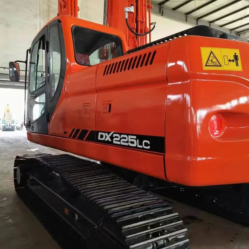 Max Digging Radius 10705 mm 110 kw Good Condition Doosan DX225 LC Crawler Digger Excavator