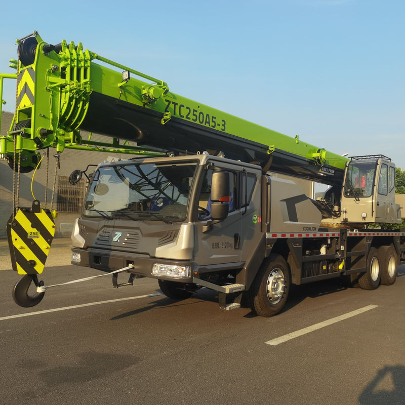 25 Ton Used Truck Crane Zoomlion Lifting Equipment for and Lifting Capacity of 25000kg