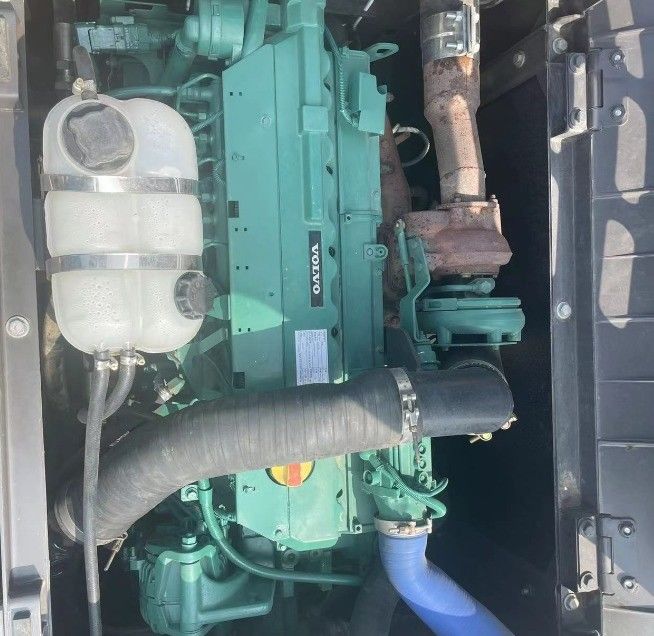 Top- EC420 Used Excavator with Cummins Engine and Liyuan Hydraulic Valve at Affordable