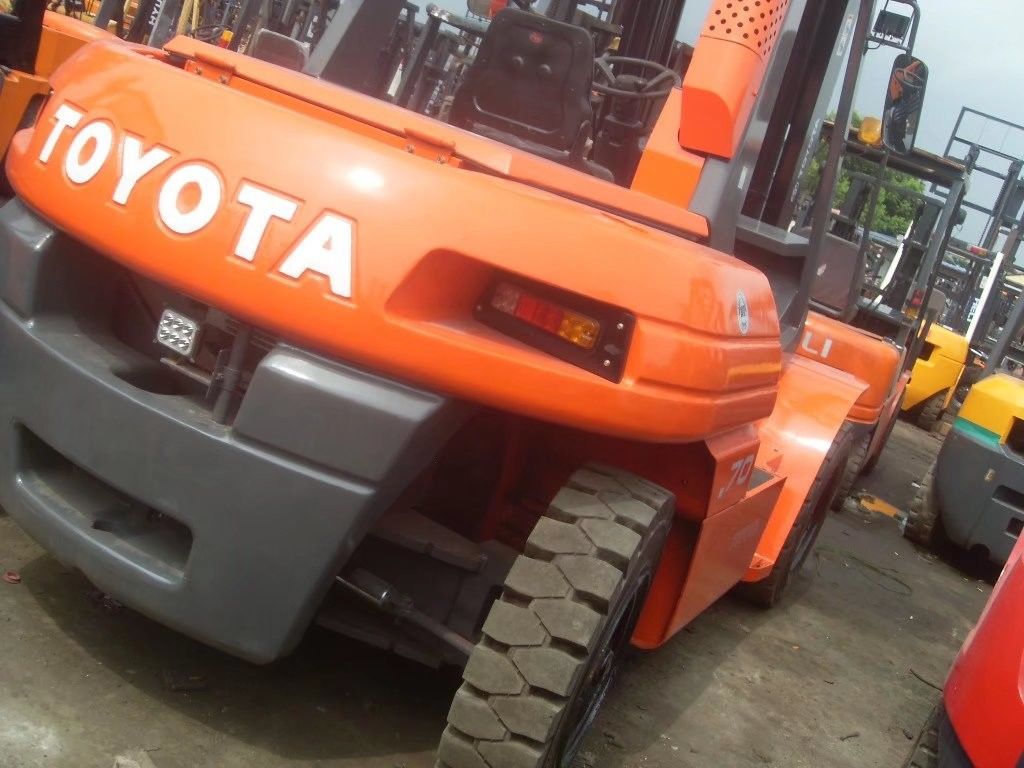 Heavy Duty 15 Tons Used Forklift for Africa Optional Engine 2 Stage/3 Stage Mast