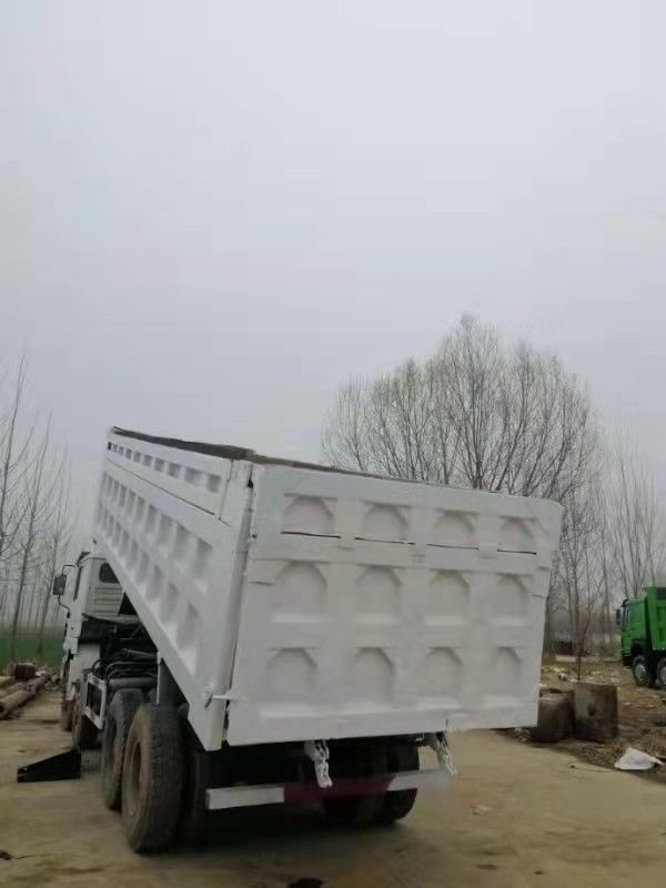 39000kg Curb Weight Shacman F3000 8x4 Tipper Truck Dump Truck 6.2-8m Cargo Tank Length
