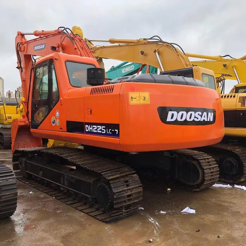 2001-4000 Working Hours Doosan DX225 Used Crawler Excavator with Other Hydraulic Valve