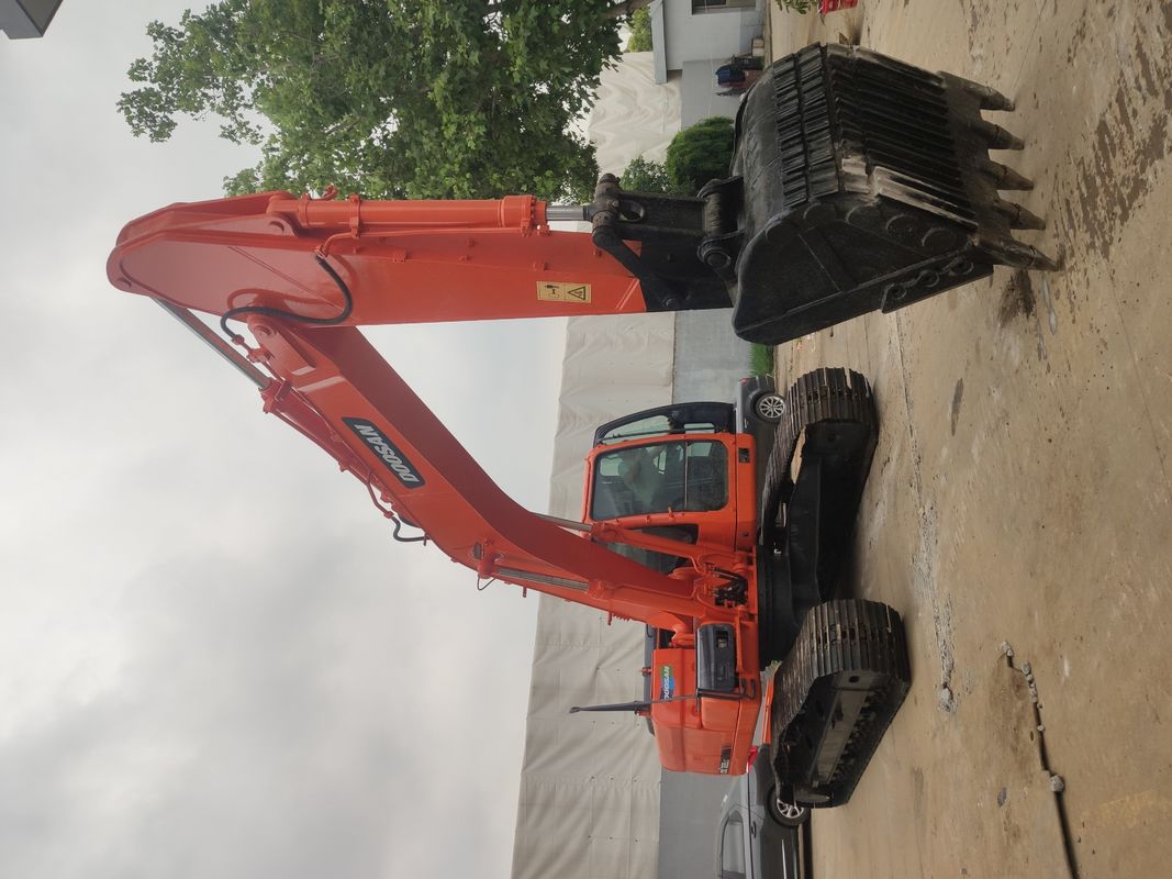 22500kg Working Weight Used Doosan 225 Excavator with 2001-4000 Working Hours