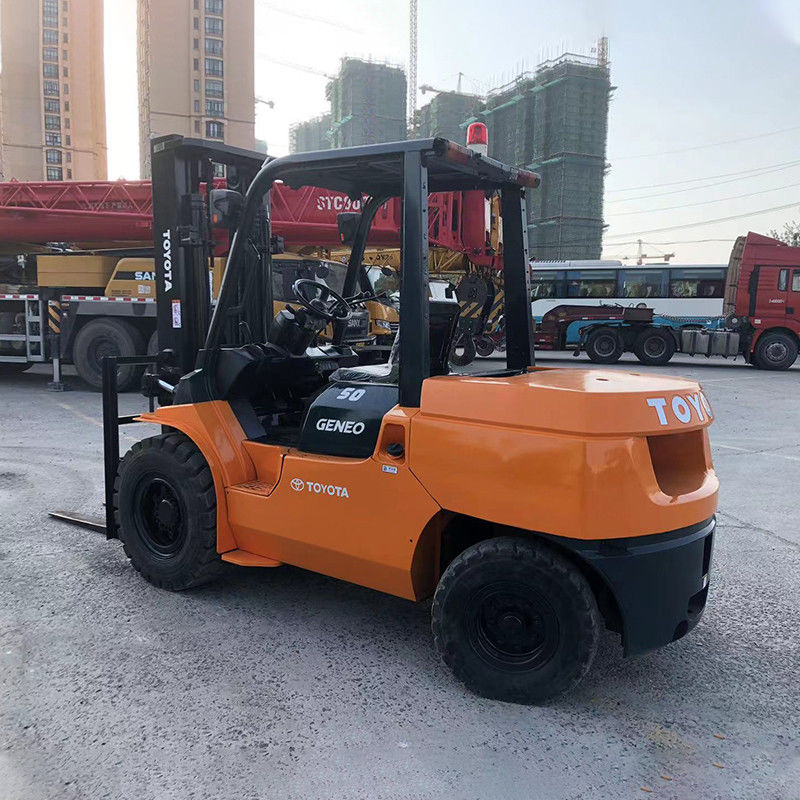 Used 5 Ton Diesel Forklift with Automatic Transmission 4-Wheel Drive and Fork Width 125