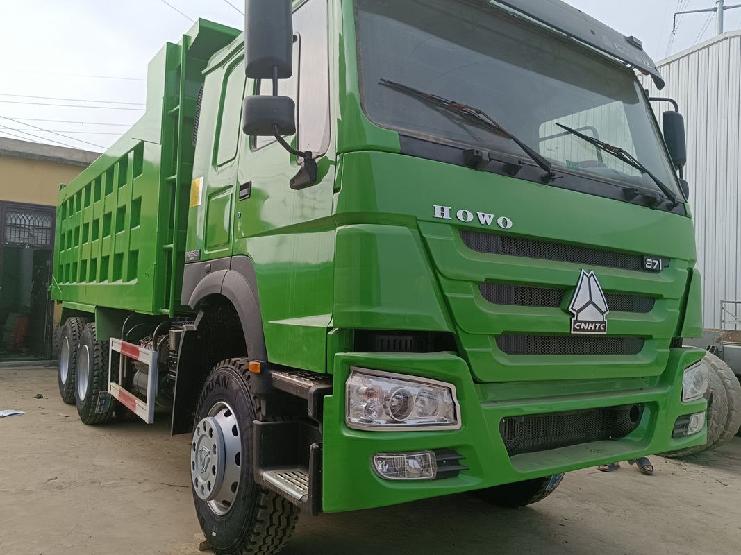 Used Sinotruck 6x4 371hp 30tons Howo Tipper Dump Truck with Manual Transmission Type