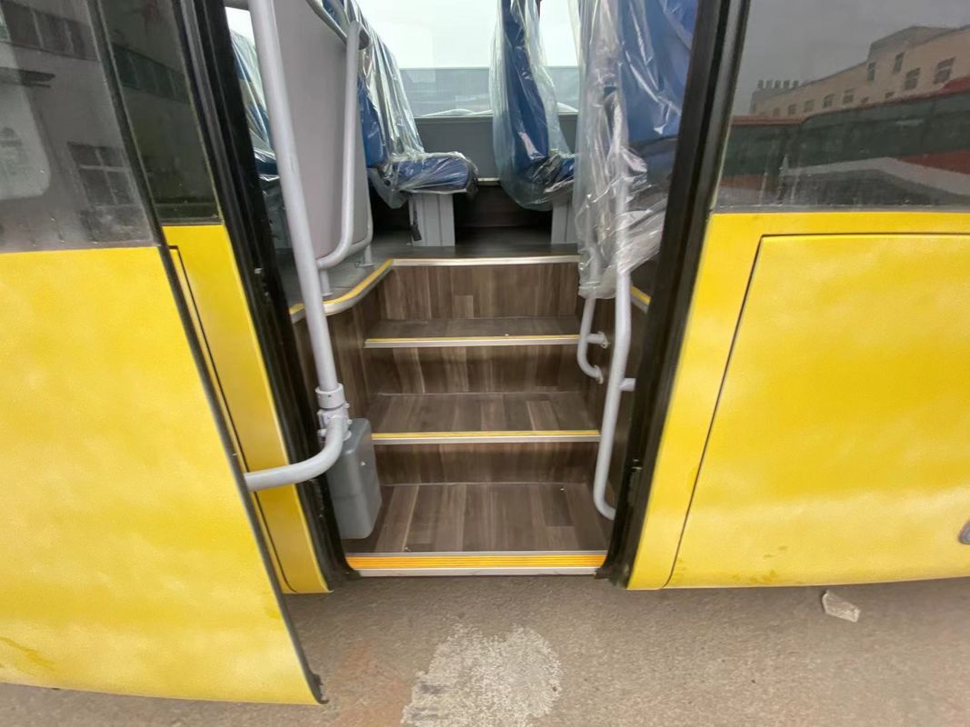 70 Seats LHD Luxury Coach Bus Used Yutong Bus in Good Condition Diesel Fuel Type