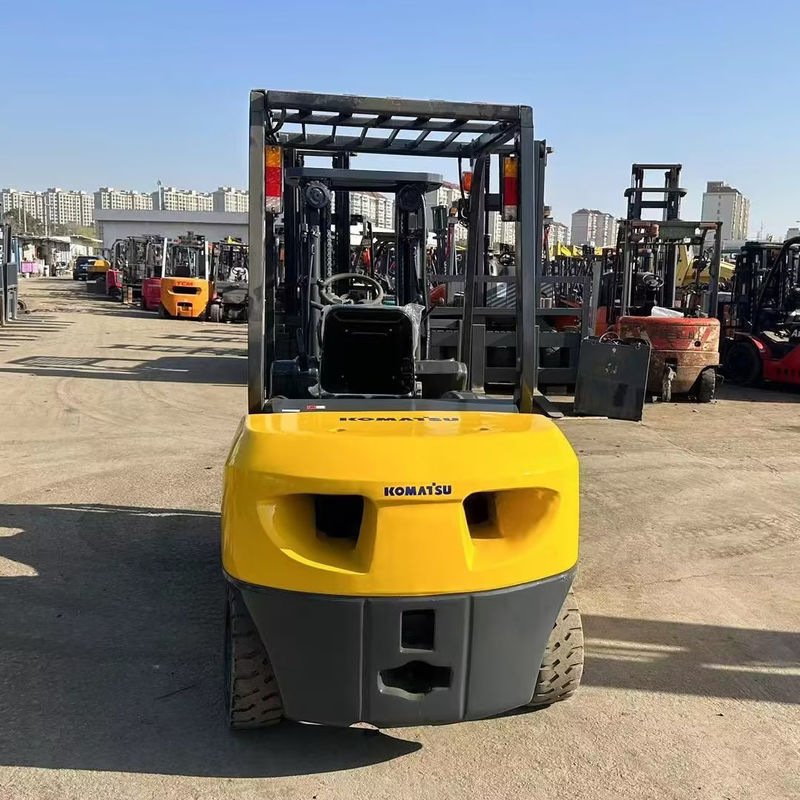 Home FD30 Original Japan Komatsu Used Forklift Loading Machine with 150mm Fork Width