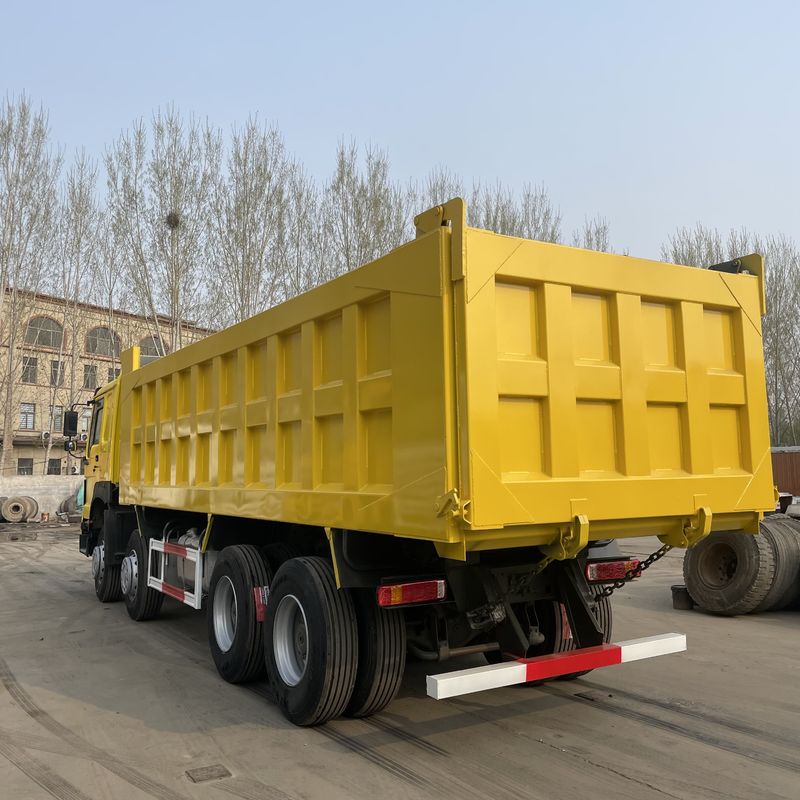 400-500L Fuel Tank Capacity HOWO 8x4 371hp Dump Tipper Truck with Air Suspension