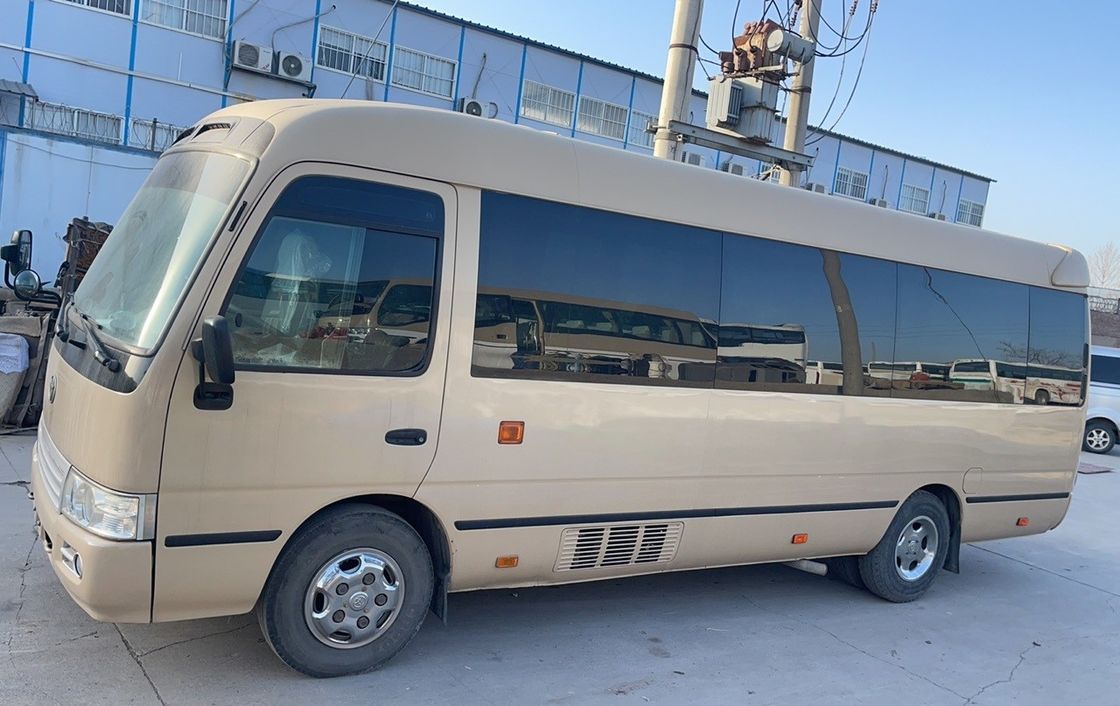 30 Seats LHD Driving Bus with 4104ml Displacement and Diesel Fuel to Meet Your Needs