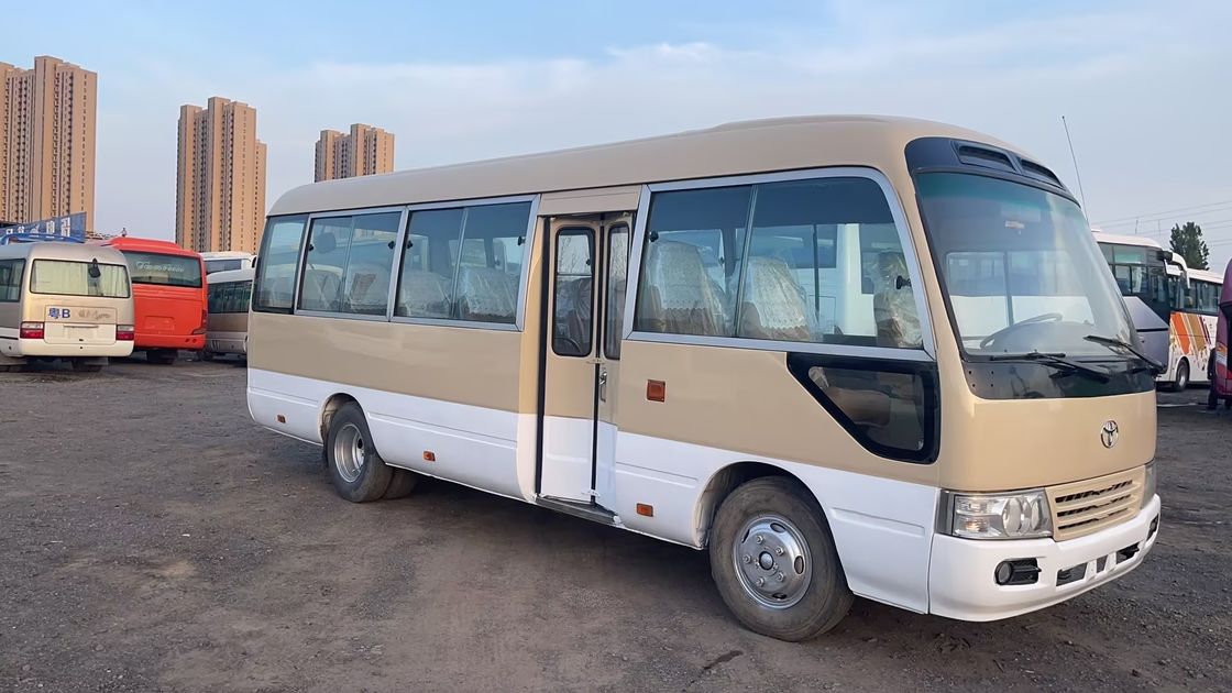 30 Seat Luxury Coach Toyo Ta Coaster Bus with Max Power of 113/5200kw and EURO 3 Emission