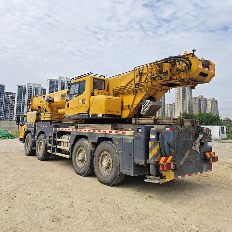 130 Ton Crane XCT130 Telescopic Spider Crane Truck Original Color Working Hours 2001-4000