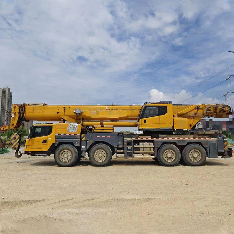130 Ton Crane XCT130 Telescopic Spider Crane Truck Original Color Working Hours 2001-4000
