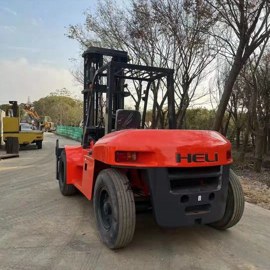Lifting Tools 10 Ton Diesel Forklift with 3000mm-6000mm Lifting Height and Performance