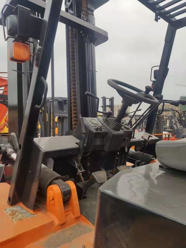 Versatile Diesel Forklift for Building Material Shops and Energy Mining Industry