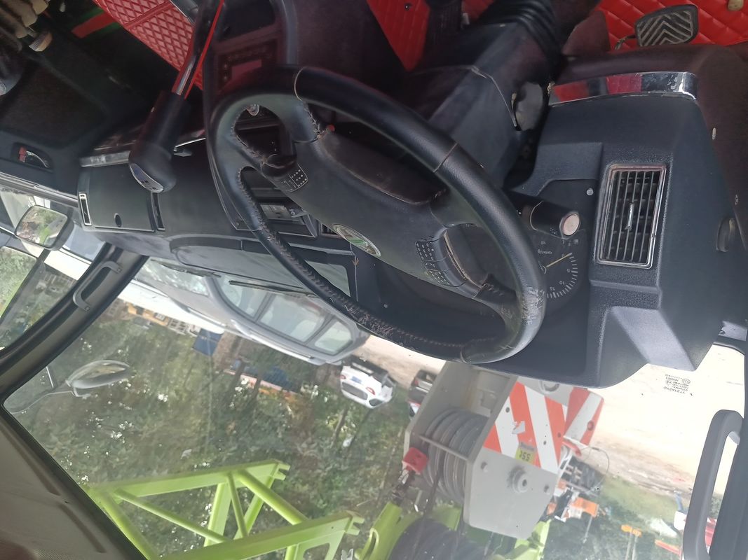Custom Used Truck Crane with Minimum Turning Radius of 10.5m Zoomlion Crane 30 Ton 35 Ton
