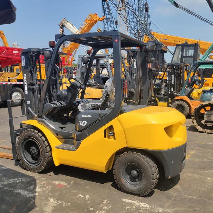 3 Ton Diesel FD30 Automatic Used Komatsu Forklifts with 48 KW Engine Power