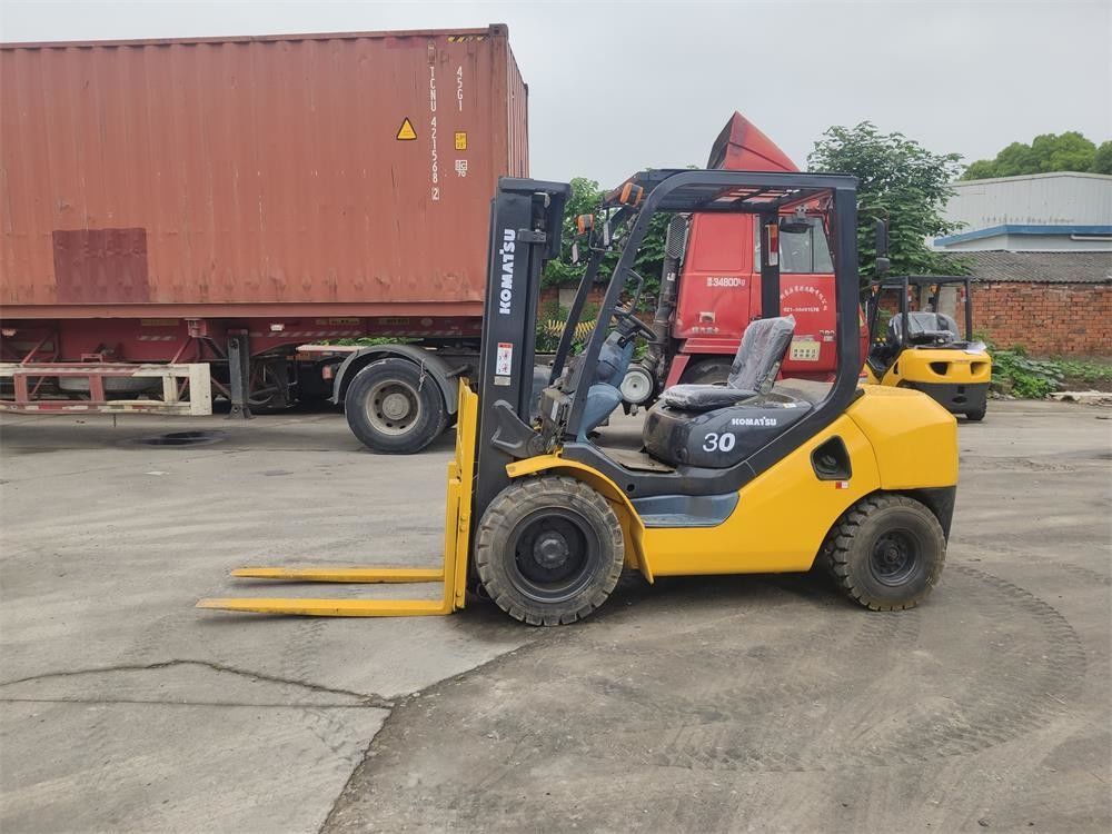 3 Ton Diesel FD30 Automatic Used Komatsu Forklifts with 48 KW Engine Power