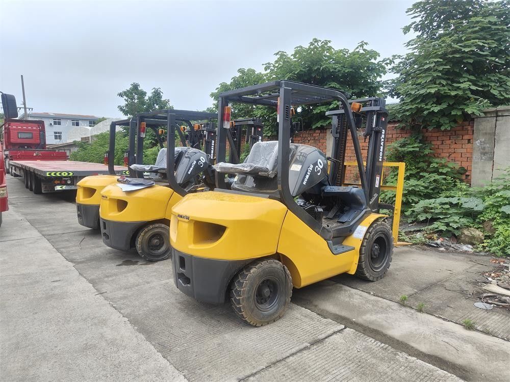 3 Ton Diesel FD30 Automatic Used Komatsu Forklifts with 48 KW Engine Power