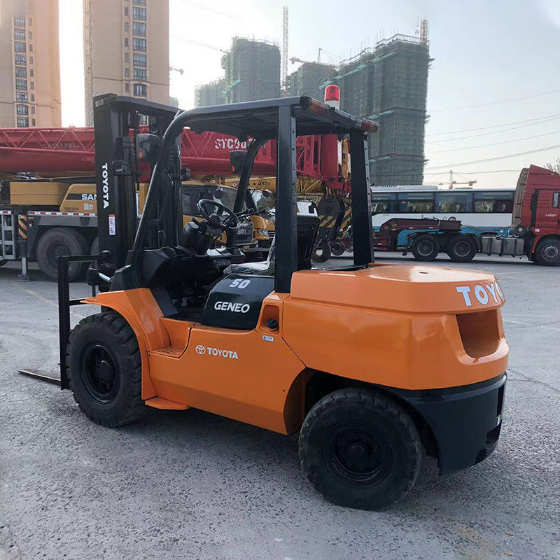 Good working condition 5 ton 8FD50N forklift Affordable and lifting height 3000mm-6000mm