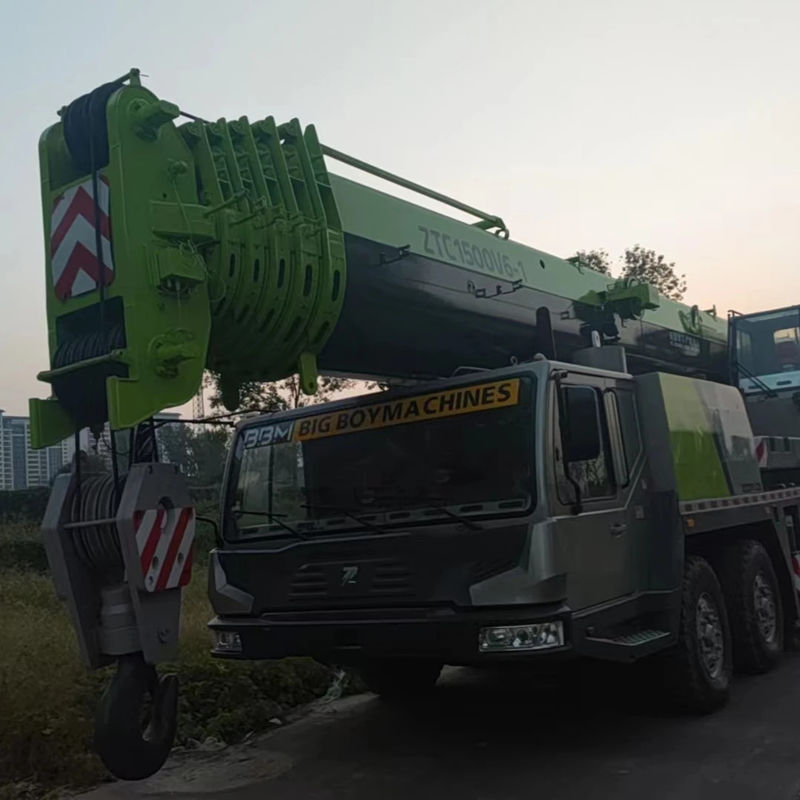 150T Telescopic Crane Lift Zoomlion Crane Truck with Max. Lifting Capacity of 39.5 M