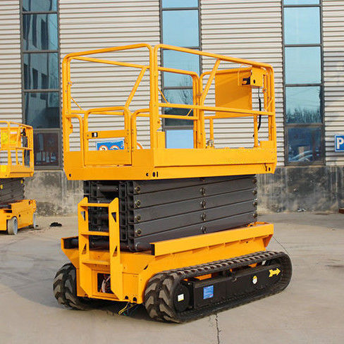 1360 mm Wheelbase Hydraulic Self-Propelled Scissor Lift for Lifting Tools in Ground