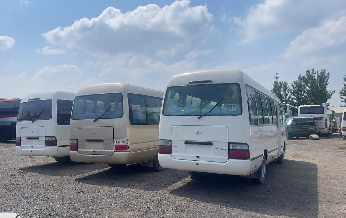 7m 30 Seater Toyo Ta Coaster Bus Engine Capacity 4L Overall Dimensions mm 7725x2000x2600