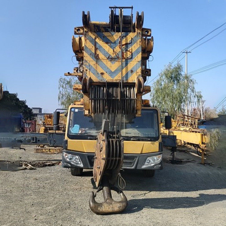 400 Ton QAY400 Heavy Duty Crane Trucks The Perfect Combination of Power and Precision